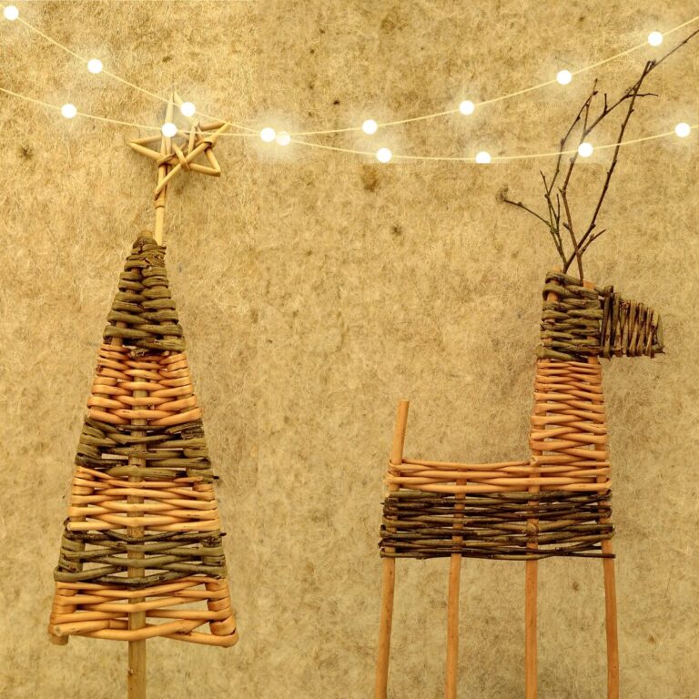 Reindeer & Christmas Tree Decoration