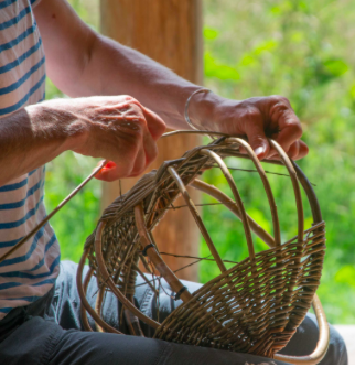 Easy Sundays: Willow Weaving